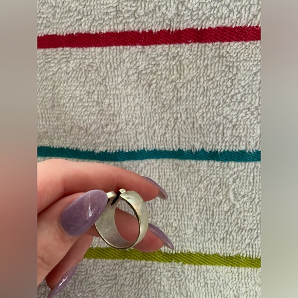 Antique Style Initial Ring - Picture 4 of 11